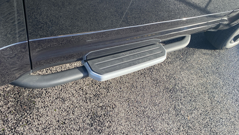 Land Rover Defender 3.0 D250 X-Dynamic SE 90 3dr Auto Diesel Estate